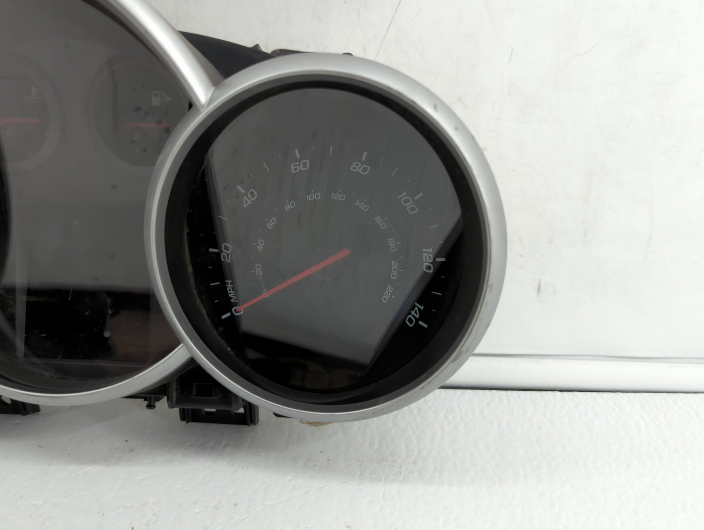 2011 Chevrolet Cruze Instrument Cluster Speedometer Gauges P/N:95018203 95235826, 95216802, 95235824, 811511914, 95018205 Fi