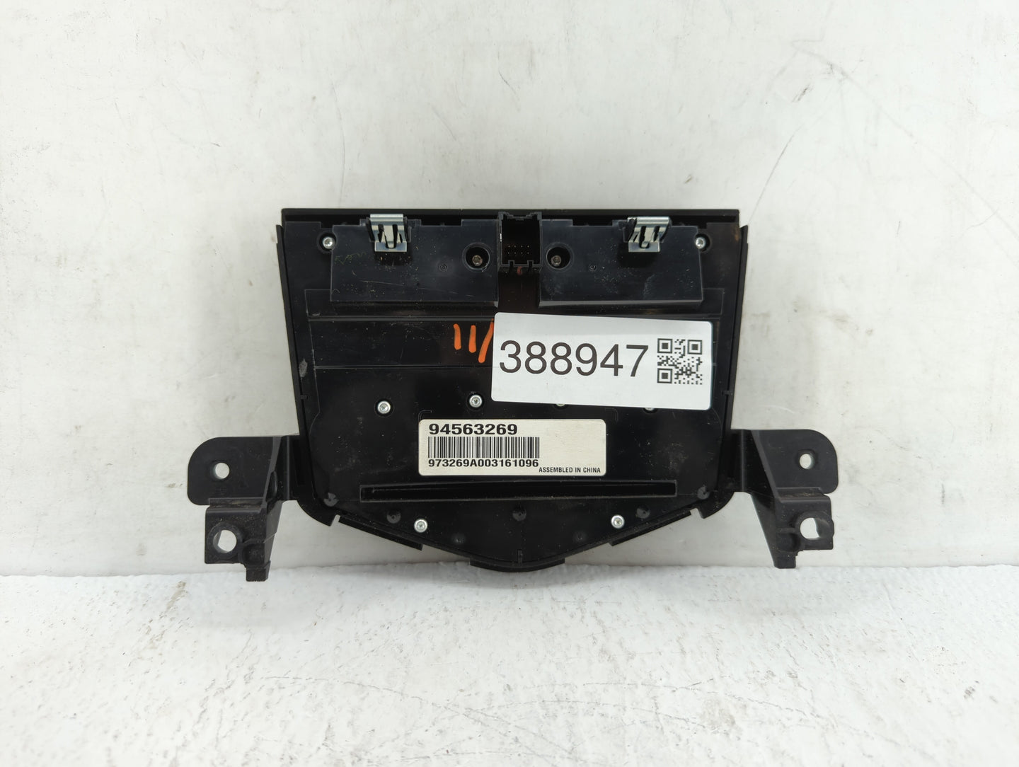 2011 Chevrolet Cruze Radio Control Panel - Oemusedautoparts1.com