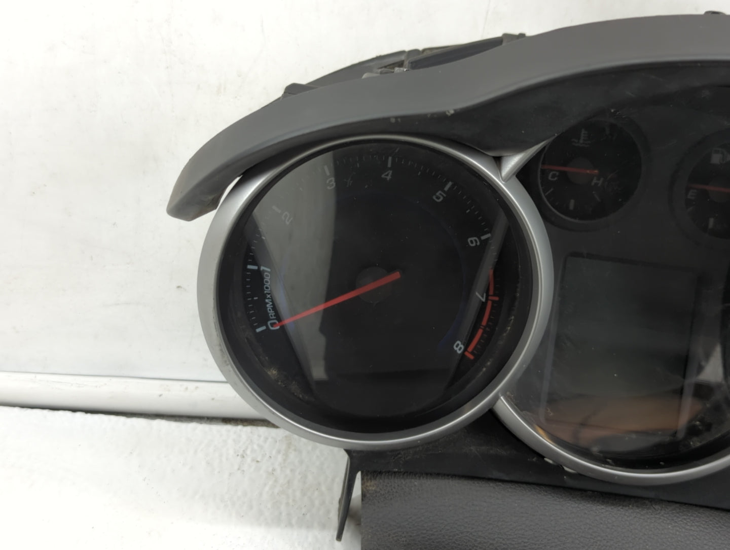 2011 Chevrolet Cruze Instrument Cluster Speedometer Gauges P/N:95018203 95235826, 95216802, 95235824, 811511914, 95018205 Fi