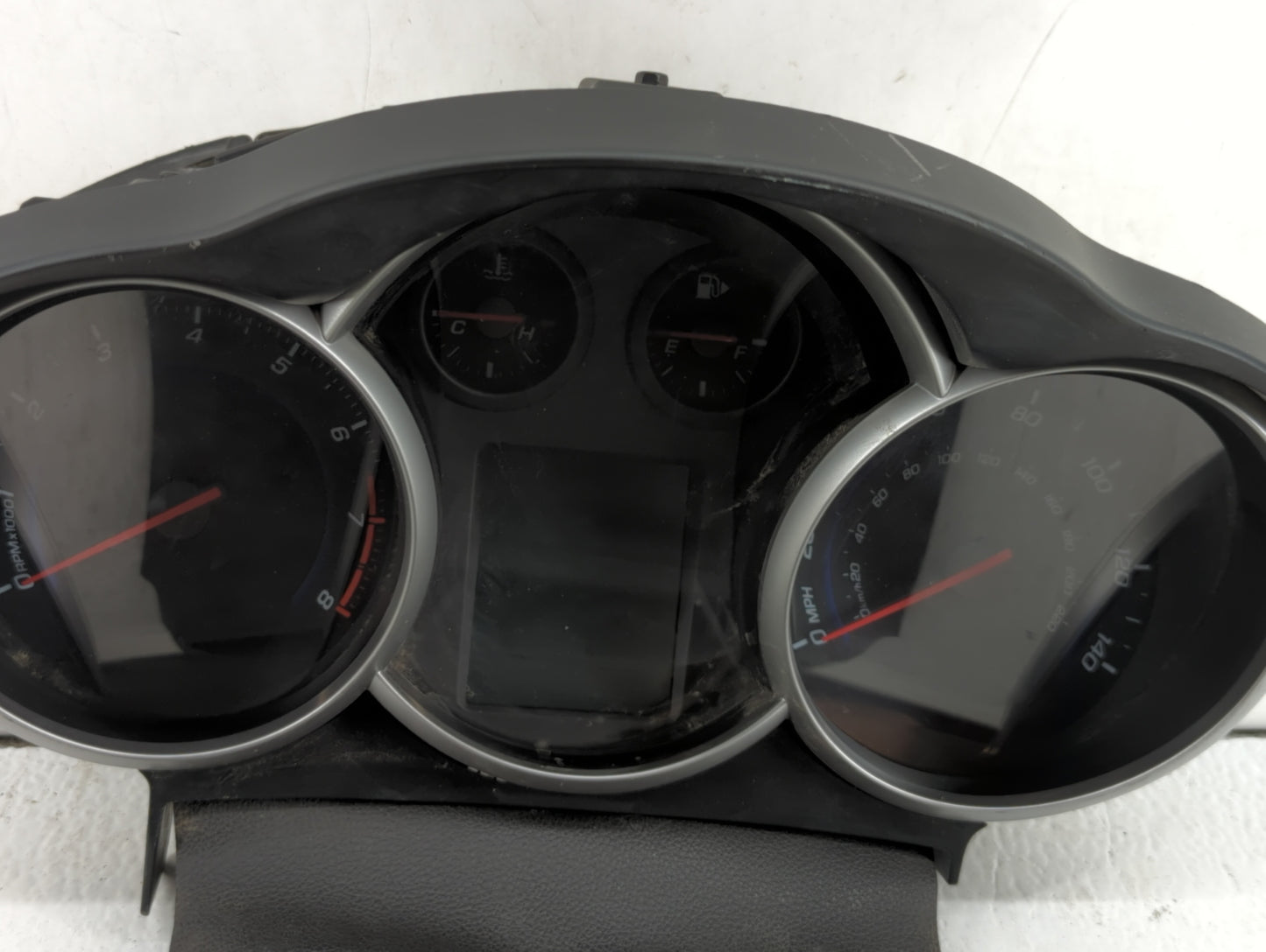 2011 Chevrolet Cruze Instrument Cluster Speedometer Gauges P/N:95018203 95235826, 95216802, 95235824, 811511914, 95018205 Fi
