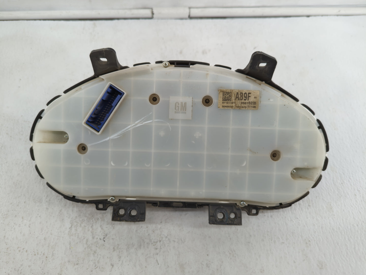 2011 Chevrolet Cruze Instrument Cluster Speedometer Gauges P/N:95018203 95235826, 95216802, 95235824, 811511914, 95018205 Fi