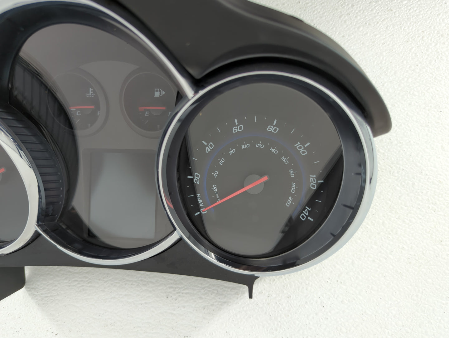 2011 Chevrolet Cruze Instrument Cluster Speedometer Gauges P/N:95018205 Fits OEM Used Auto Parts - Oemusedautoparts1.com
