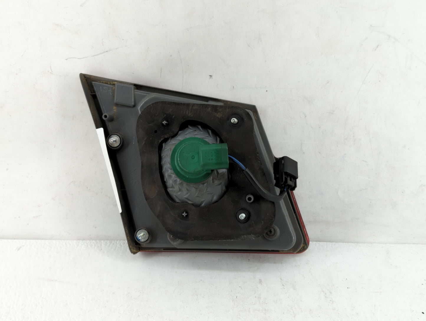 2011-2016 Chevrolet Cruze Tail Light Assembly Passenger Right OEM Fits Fits 2011 2012 2013 2014 2015 2016 OEM Used Auto Part