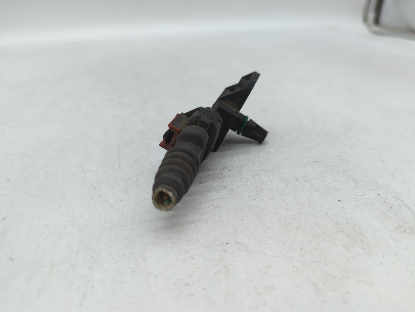 2011 Chevrolet Cruze 55568175 INTAKE MANIFOLD PRESSURE SENSOR - Oemusedautoparts1.com