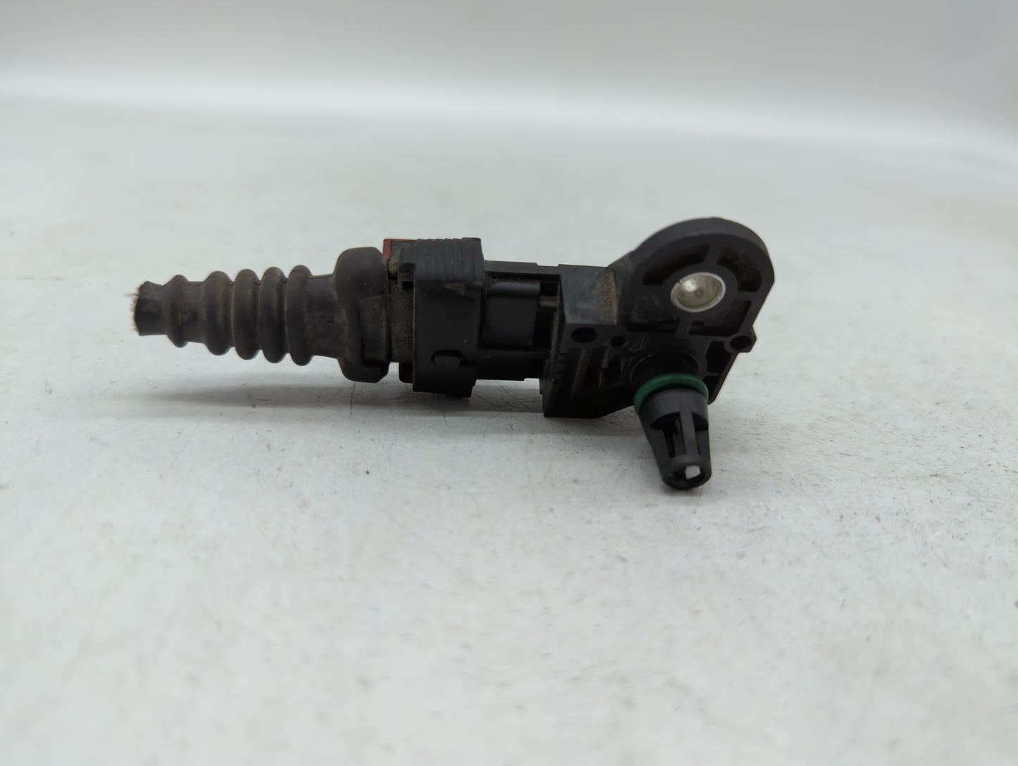 2011 Chevrolet Cruze 55568175 INTAKE MANIFOLD PRESSURE SENSOR - Oemusedautoparts1.com