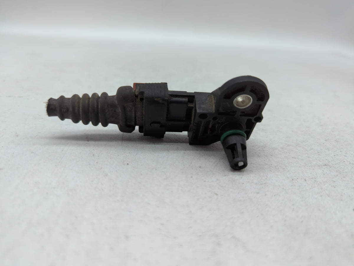 2011 Chevrolet Cruze 55568175 INTAKE MANIFOLD PRESSURE SENSOR - Oemusedautoparts1.com