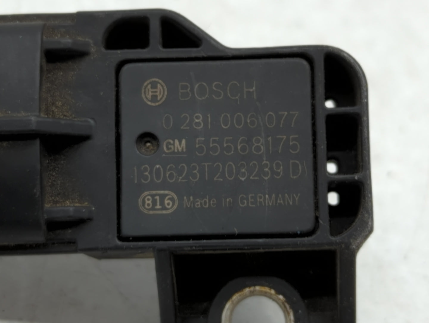 2011 Chevrolet Cruze 55568175 INTAKE MANIFOLD PRESSURE SENSOR - Oemusedautoparts1.com
