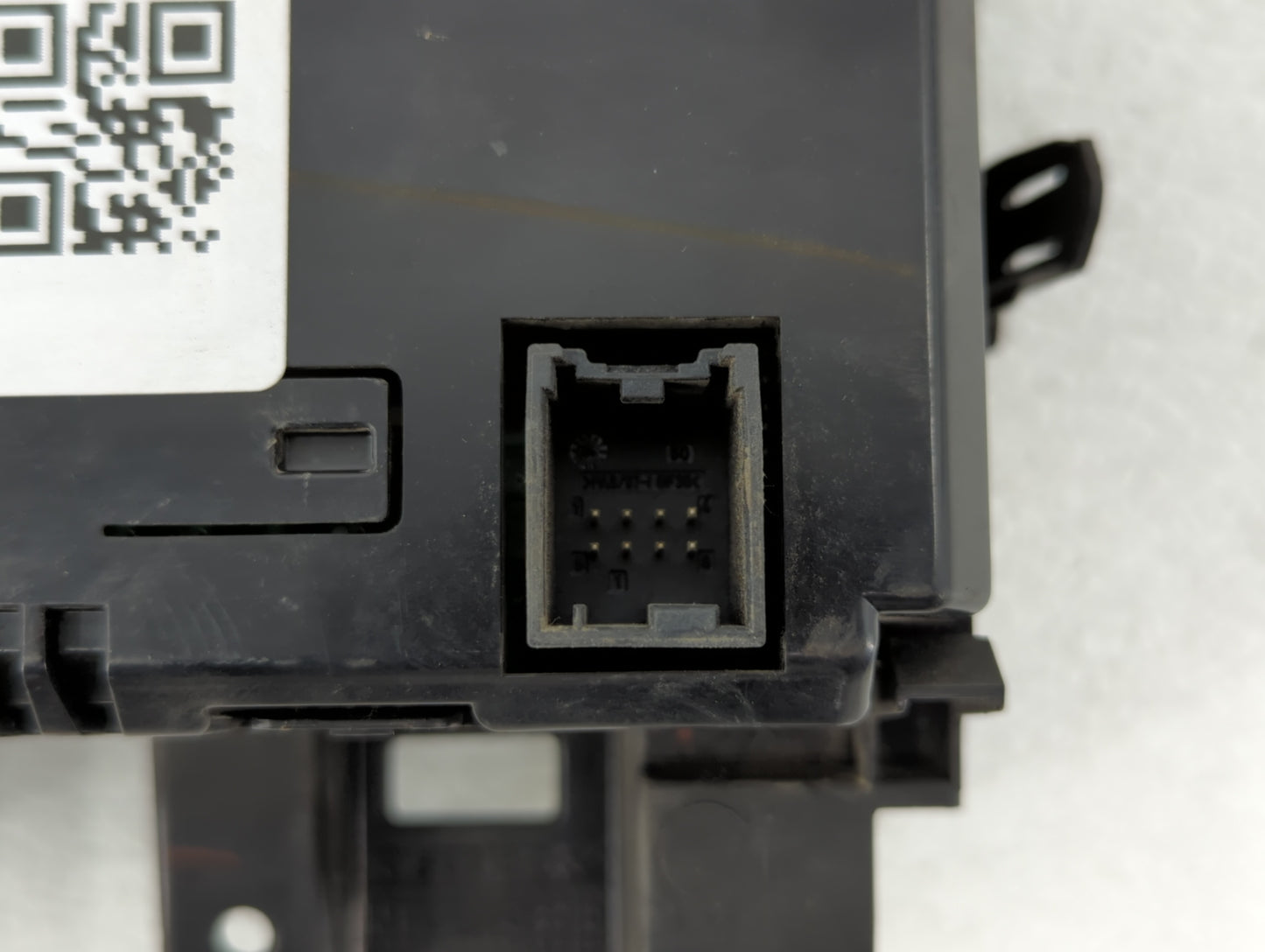 2011 Chevrolet Cruze Information Display Screen - Oemusedautoparts1.com