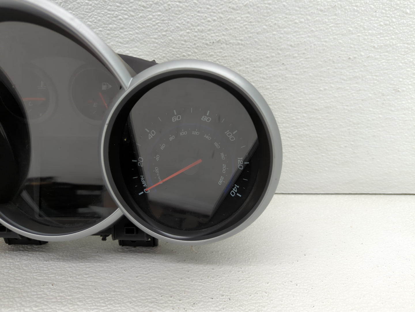 2011 Chevrolet Cruze Instrument Cluster Speedometer Gauges P/N:95487986 95018203, 95235826, 95216802, 95235824, 811511914 Fi