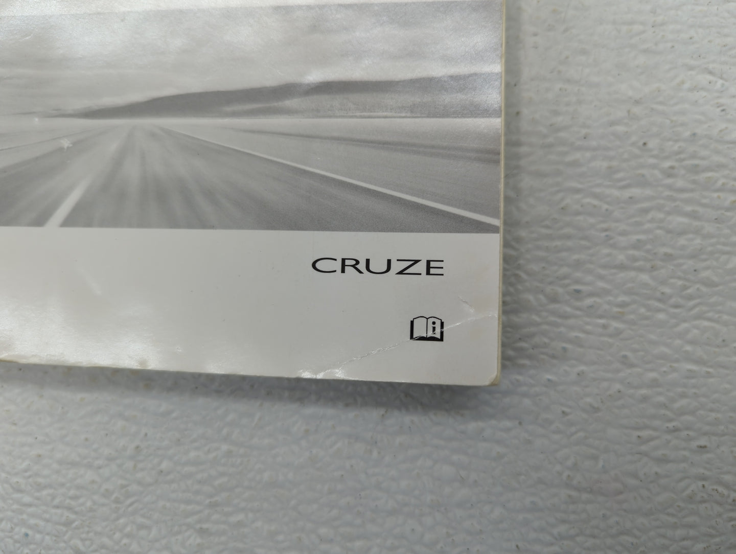 2011 Chevrolet Cruze Owners Manual Book Guide OEM Used Auto Parts - Oemusedautoparts1.com