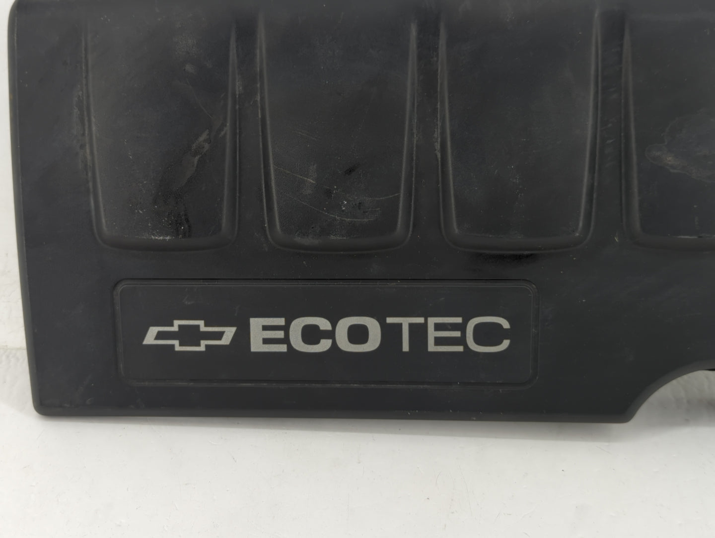 2011 Chevrolet Cruze Engine Cover - Oemusedautoparts1.com
