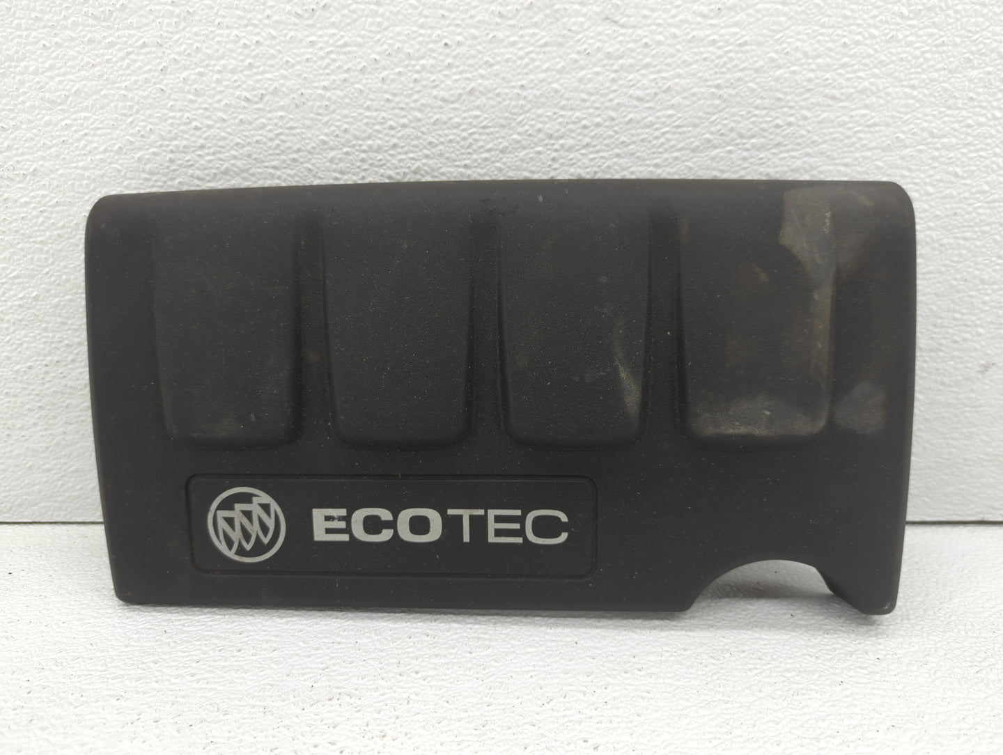 2011 Chevrolet Cruze Engine Cover - Oemusedautoparts1.com