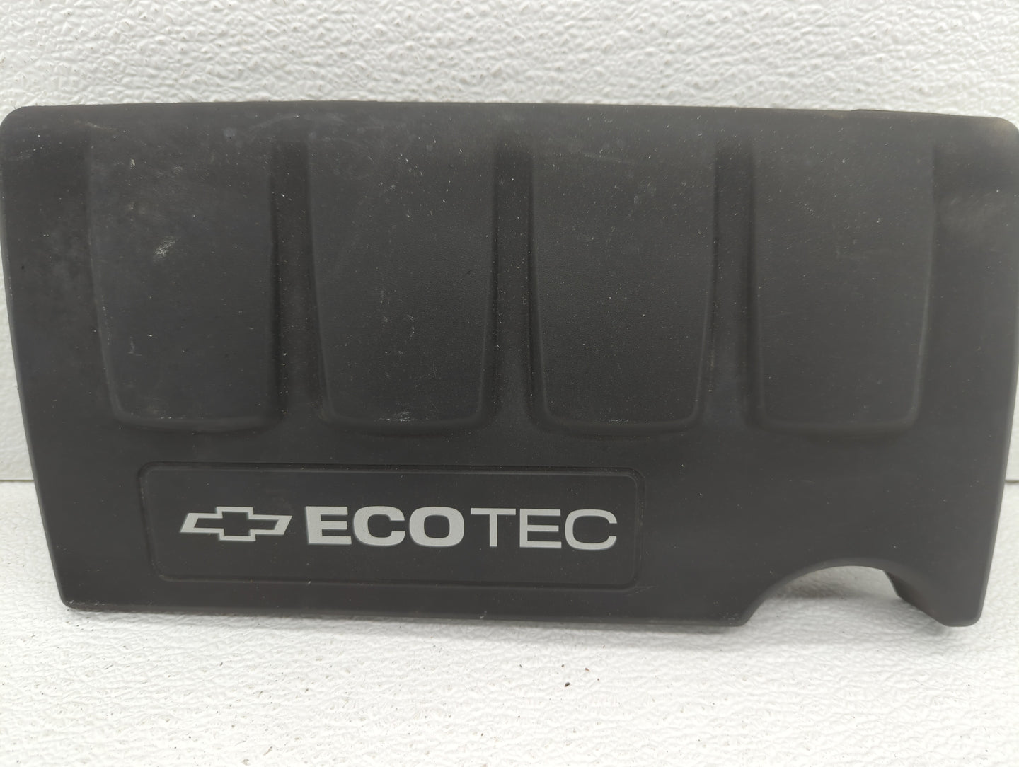 2011 Chevrolet Cruze Engine Cover - Oemusedautoparts1.com