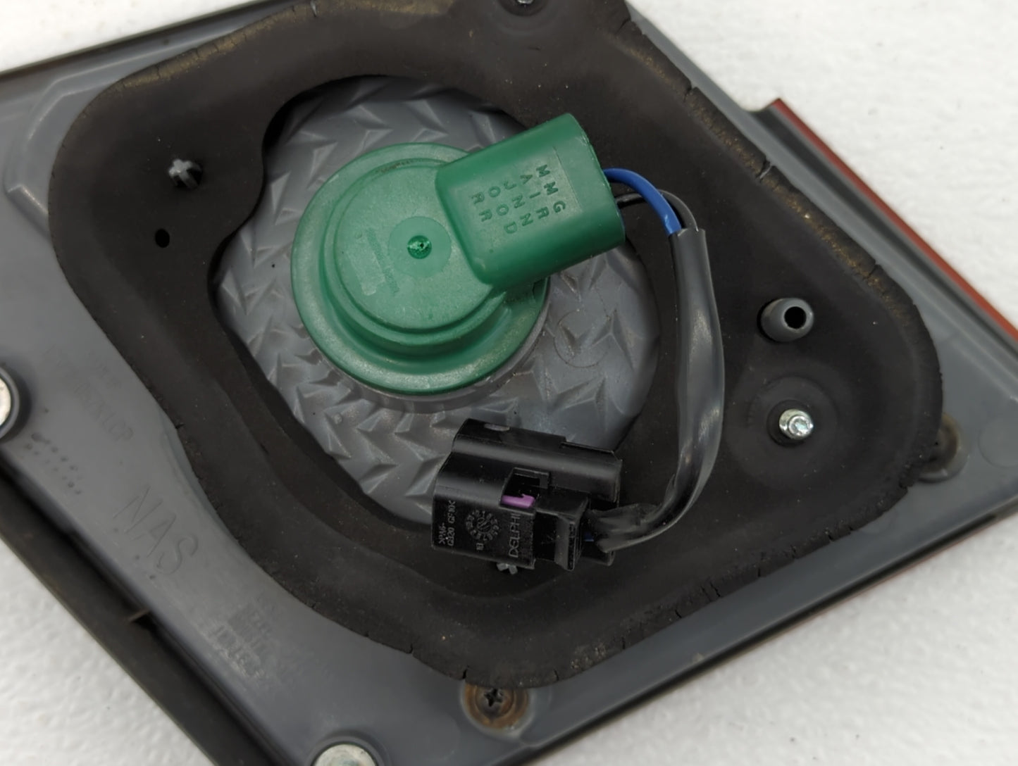 2011-2016 Chevrolet Cruze Tail Light Assembly Driver Left OEM Fits Fits 2011 2012 2013 2014 2015 2016 OEM Used Auto Parts - 