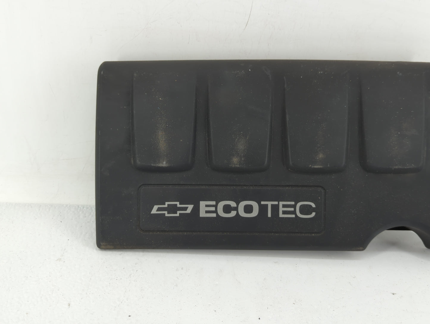 2011 Chevrolet Cruze Engine Cover - Oemusedautoparts1.com
