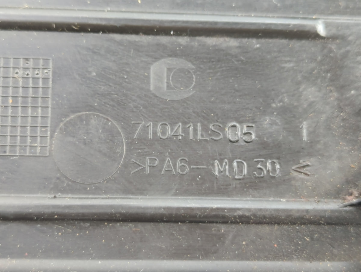 2011 Chevrolet Cruze Engine Cover 438251 - Oemusedautoparts1.com