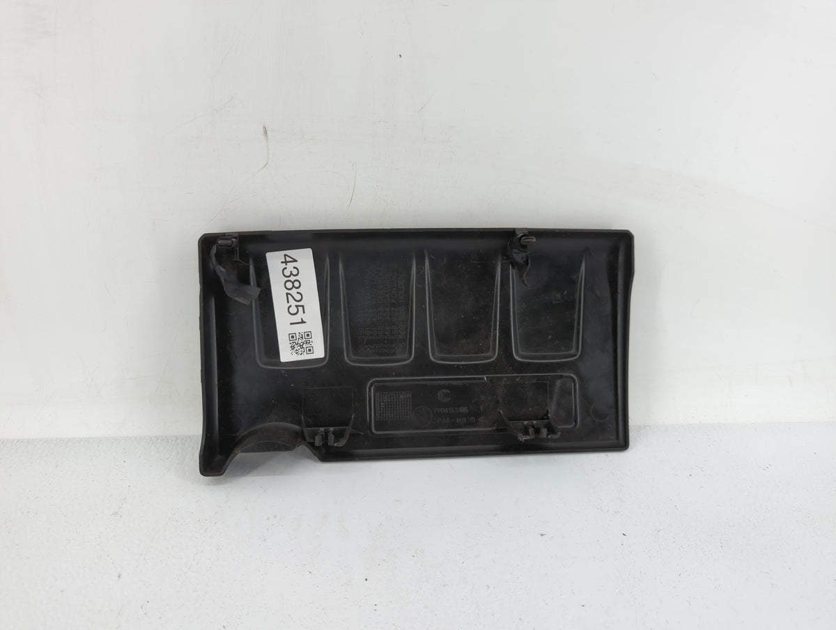2011 Chevrolet Cruze Engine Cover 438251 - Oemusedautoparts1.com