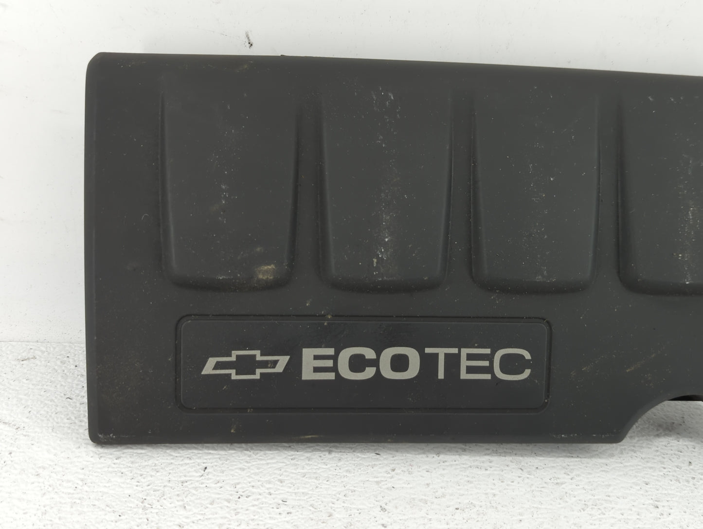 2011 Chevrolet Cruze Engine Cover - Oemusedautoparts1.com