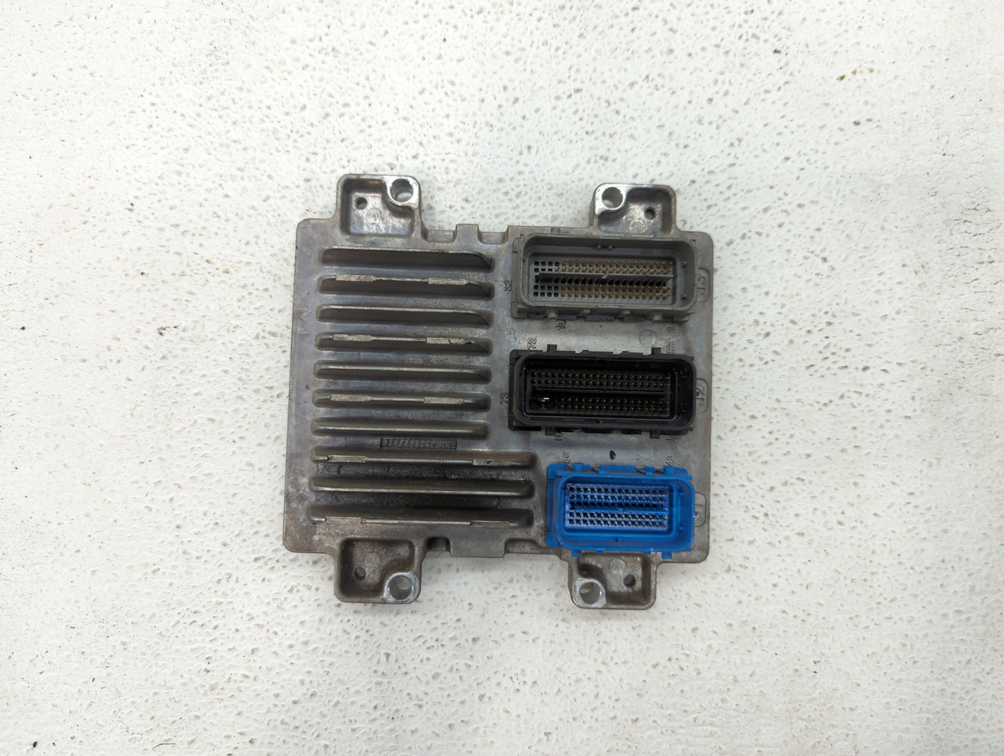 2011 Chevrolet Cruze PCM Engine Control Computer ECU ECM PCU OEM P/N:12642100 12616532, 12640752, 12645606, 12644081 Fits OE