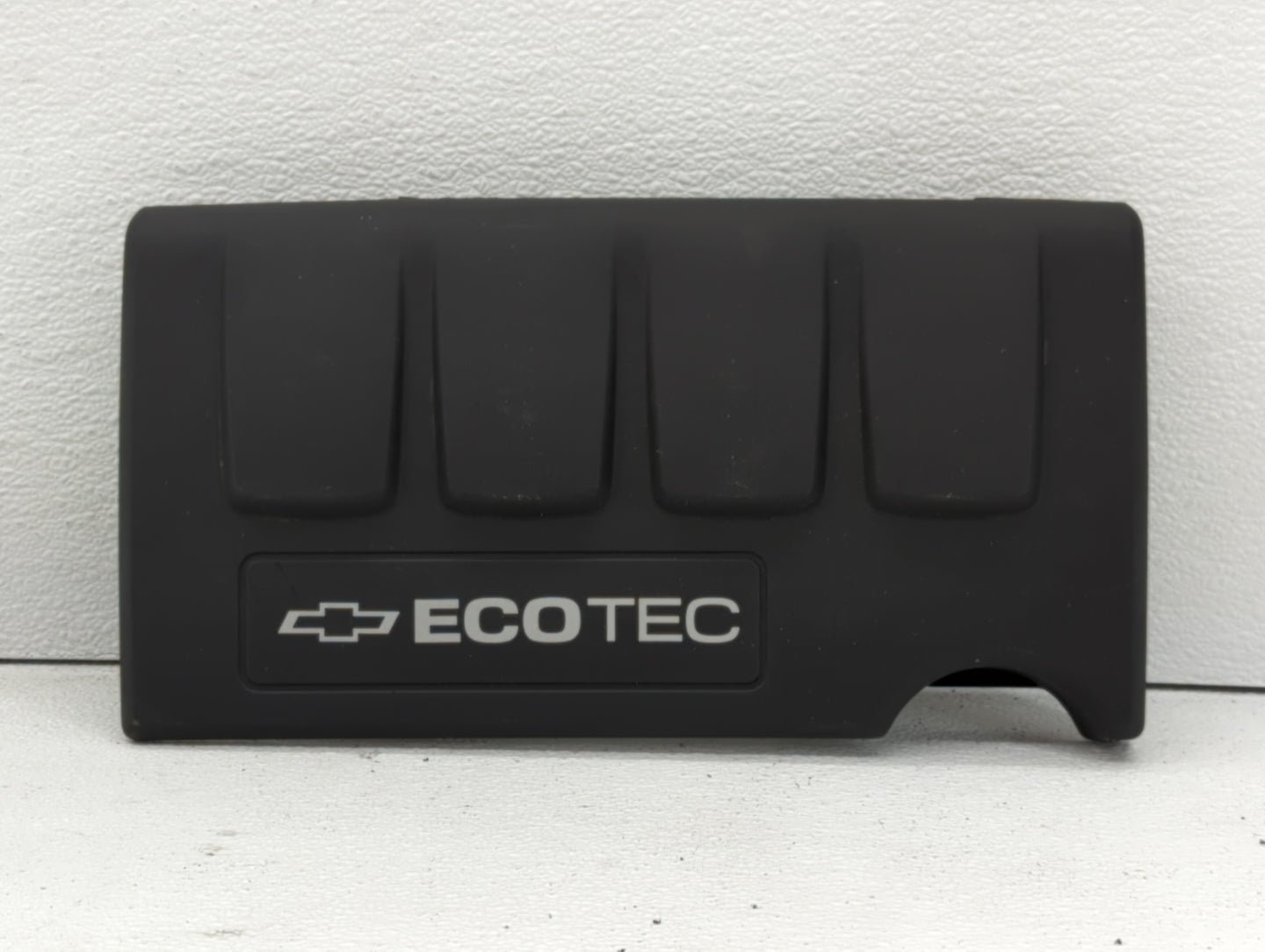 2011 Chevrolet Cruze Engine Cover - Oemusedautoparts1.com