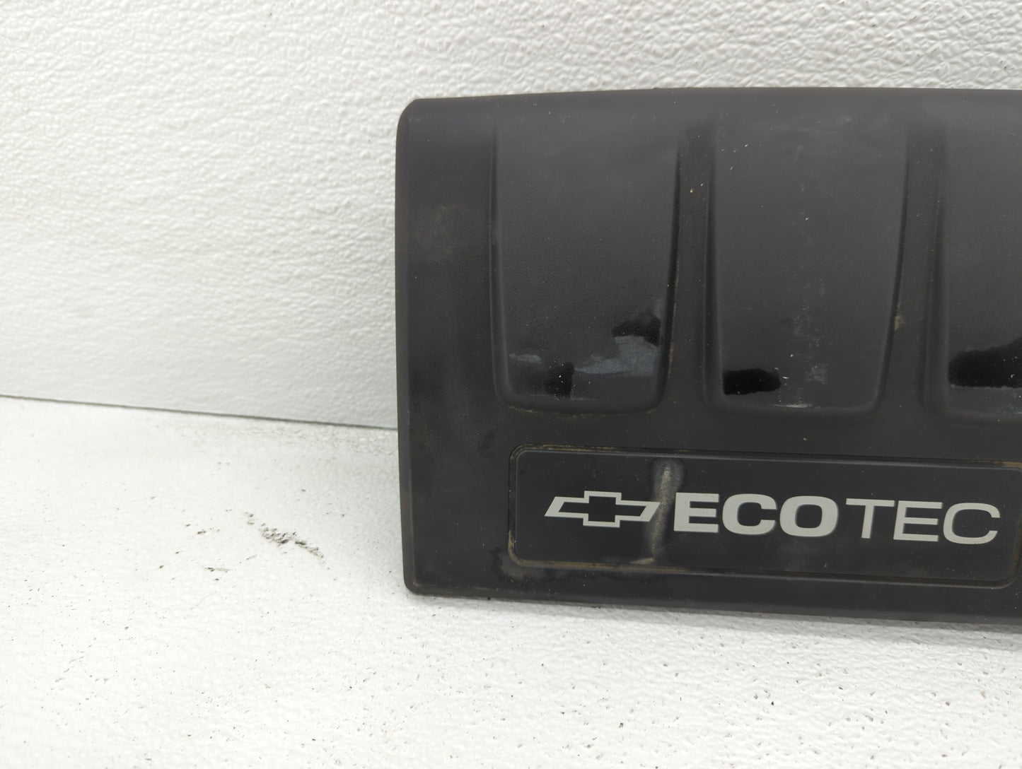 2011 Chevrolet Cruze Engine Cover - Oemusedautoparts1.com