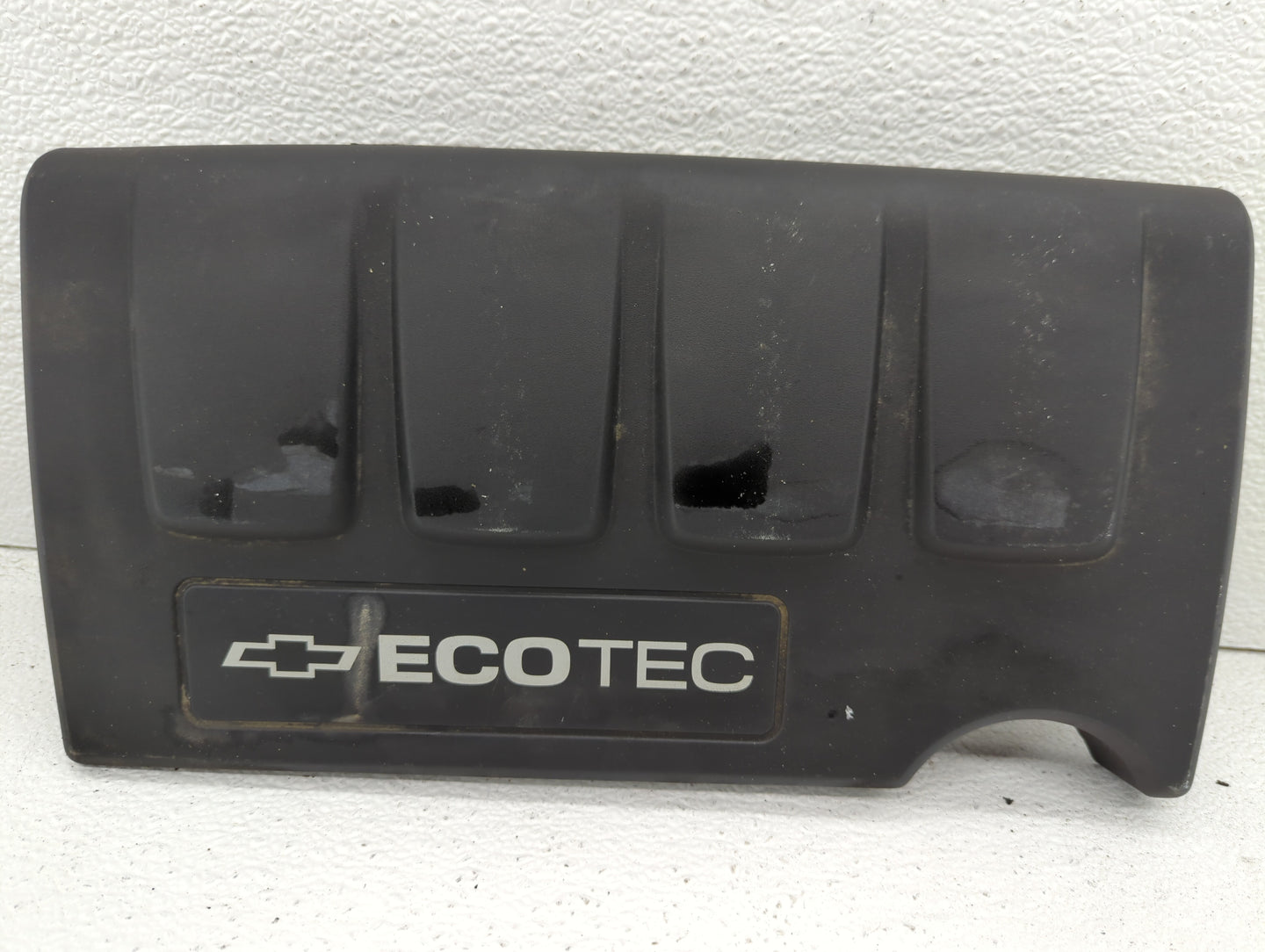 2011 Chevrolet Cruze Engine Cover - Oemusedautoparts1.com