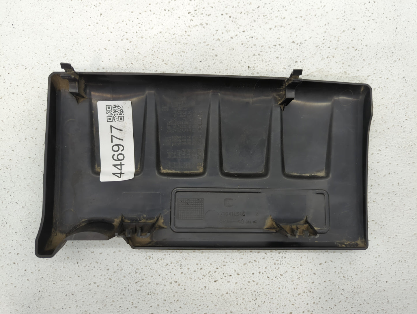 2011 Chevrolet Cruze Engine Cover - Oemusedautoparts1.com