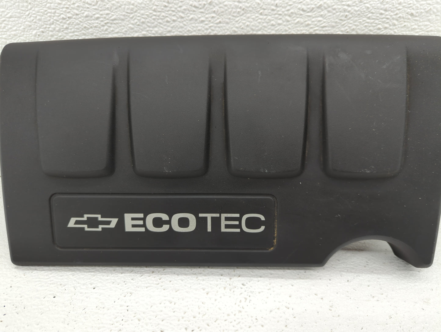2011 Chevrolet Cruze Engine Cover - Oemusedautoparts1.com