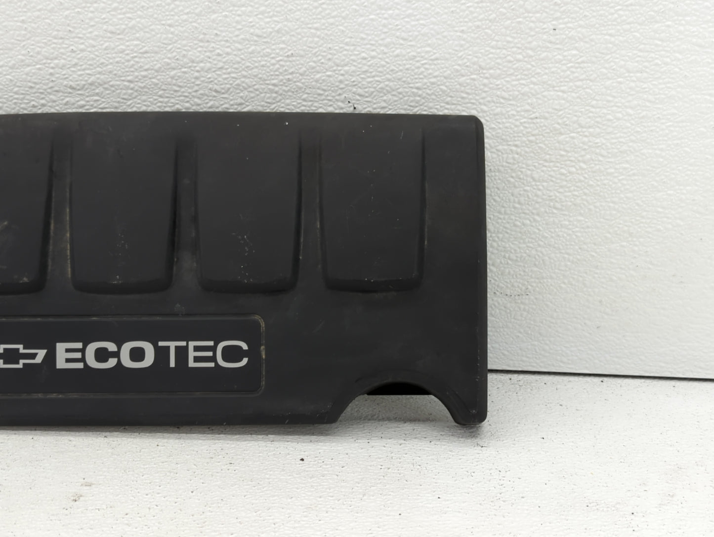 2011 Chevrolet Cruze Engine Cover - Oemusedautoparts1.com