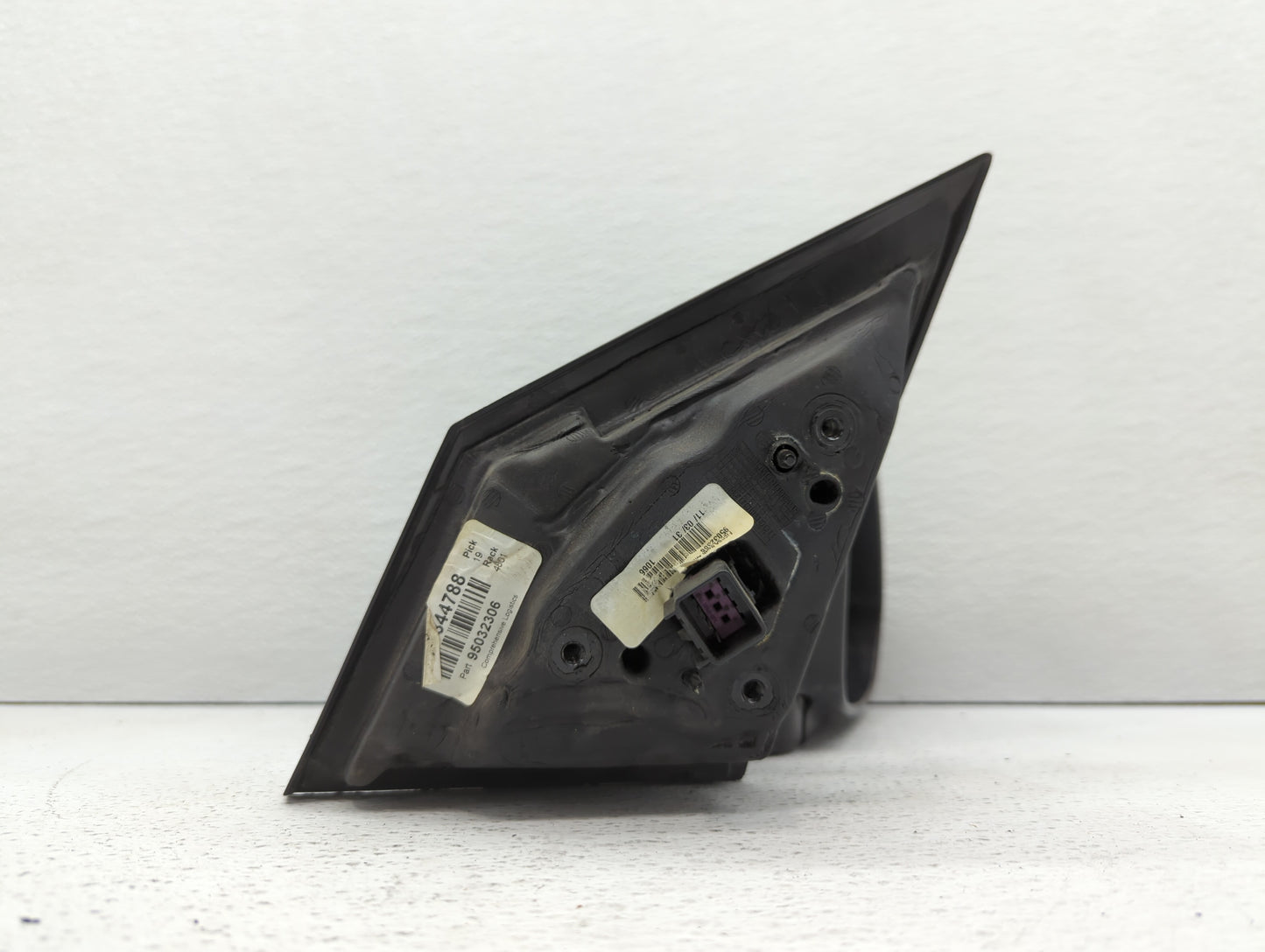 2011-2016 Chevrolet Cruze Driver Side View Mirror - Left Door Mirror OEM Used - Oemusedautoparts1.com