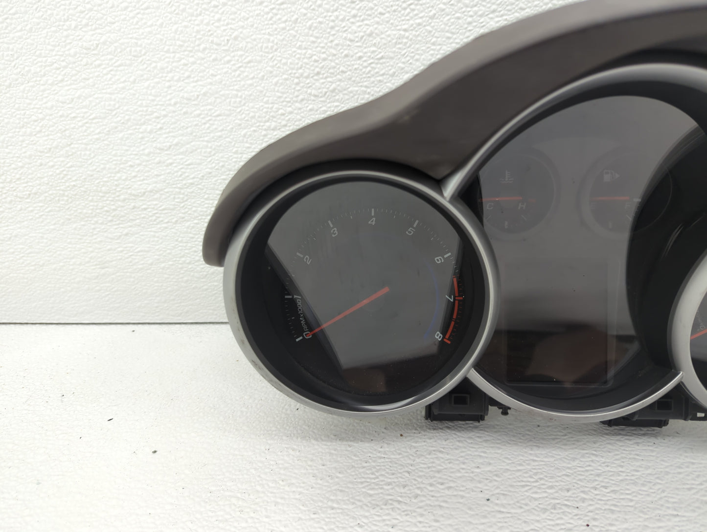 2011 Chevrolet Cruze Instrument Cluster Speedometer Gauges P/N:95216803 95487986, 95018203, 95235826, 95216802, 95235824 Fit