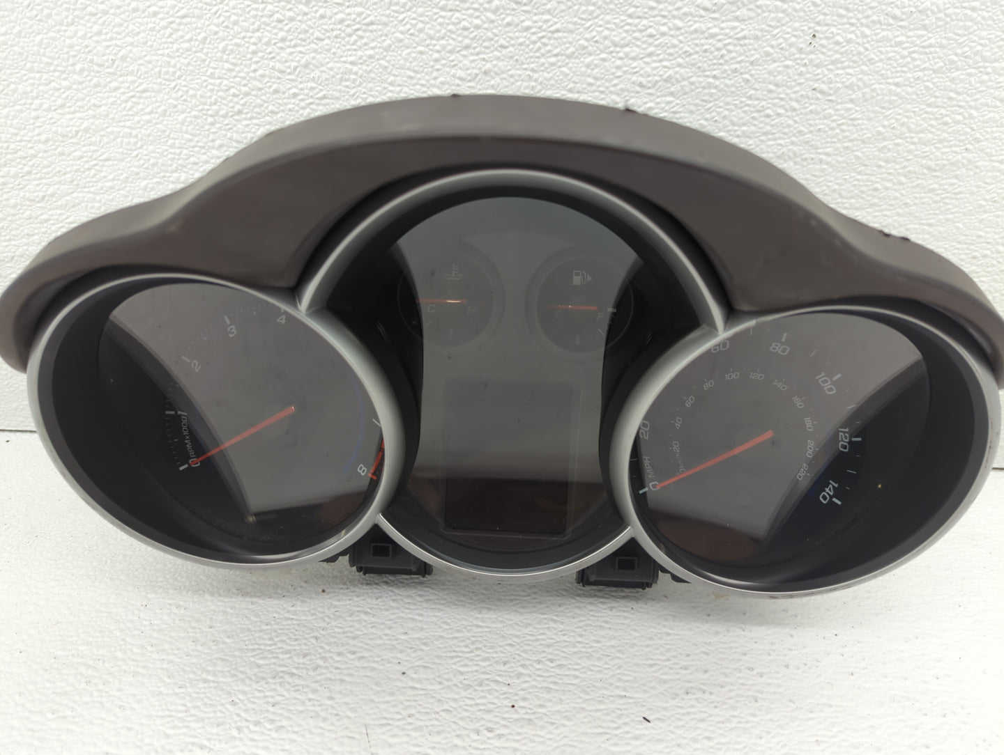2011 Chevrolet Cruze Instrument Cluster Speedometer Gauges P/N:95216803 95487986, 95018203, 95235826, 95216802, 95235824 Fit