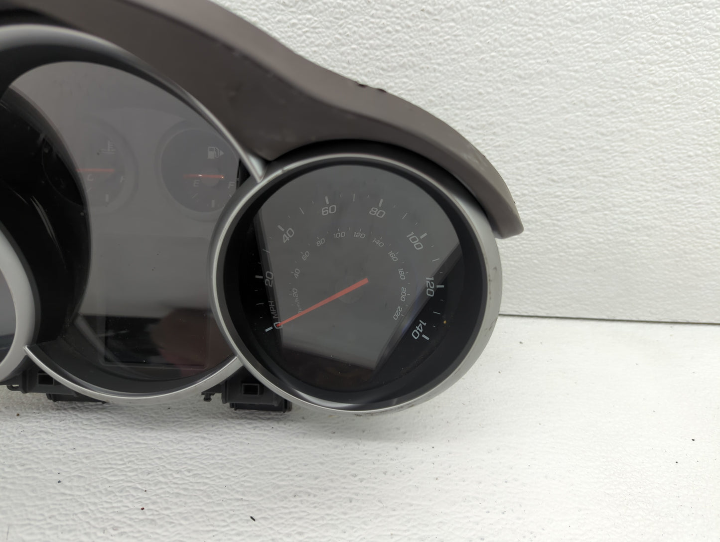 2011 Chevrolet Cruze Instrument Cluster Speedometer Gauges P/N:95216803 95487986, 95018203, 95235826, 95216802, 95235824 Fit
