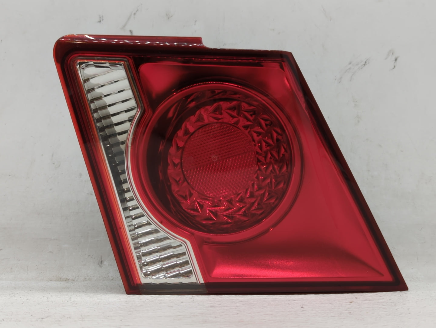 2011-2016 Chevrolet Cruze Tail Light Assembly Passenger Right OEM Fits Fits 2011 2012 2013 2014 2015 2016 OEM Used Auto Part