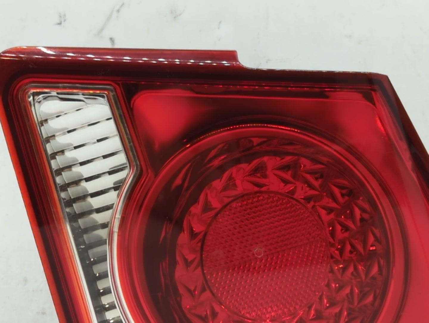 2011-2016 Chevrolet Cruze Tail Light Assembly Passenger Right OEM Fits Fits 2011 2012 2013 2014 2015 2016 OEM Used Auto Part