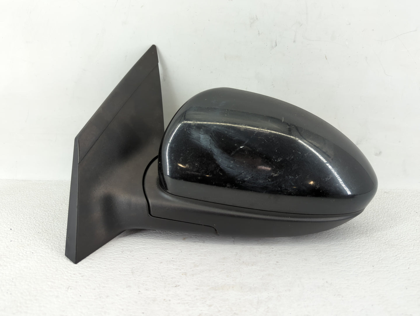 2011-2016 Chevrolet Cruze Driver Side View Mirror - Left Door Mirror OEM Used - Oemusedautoparts1.com