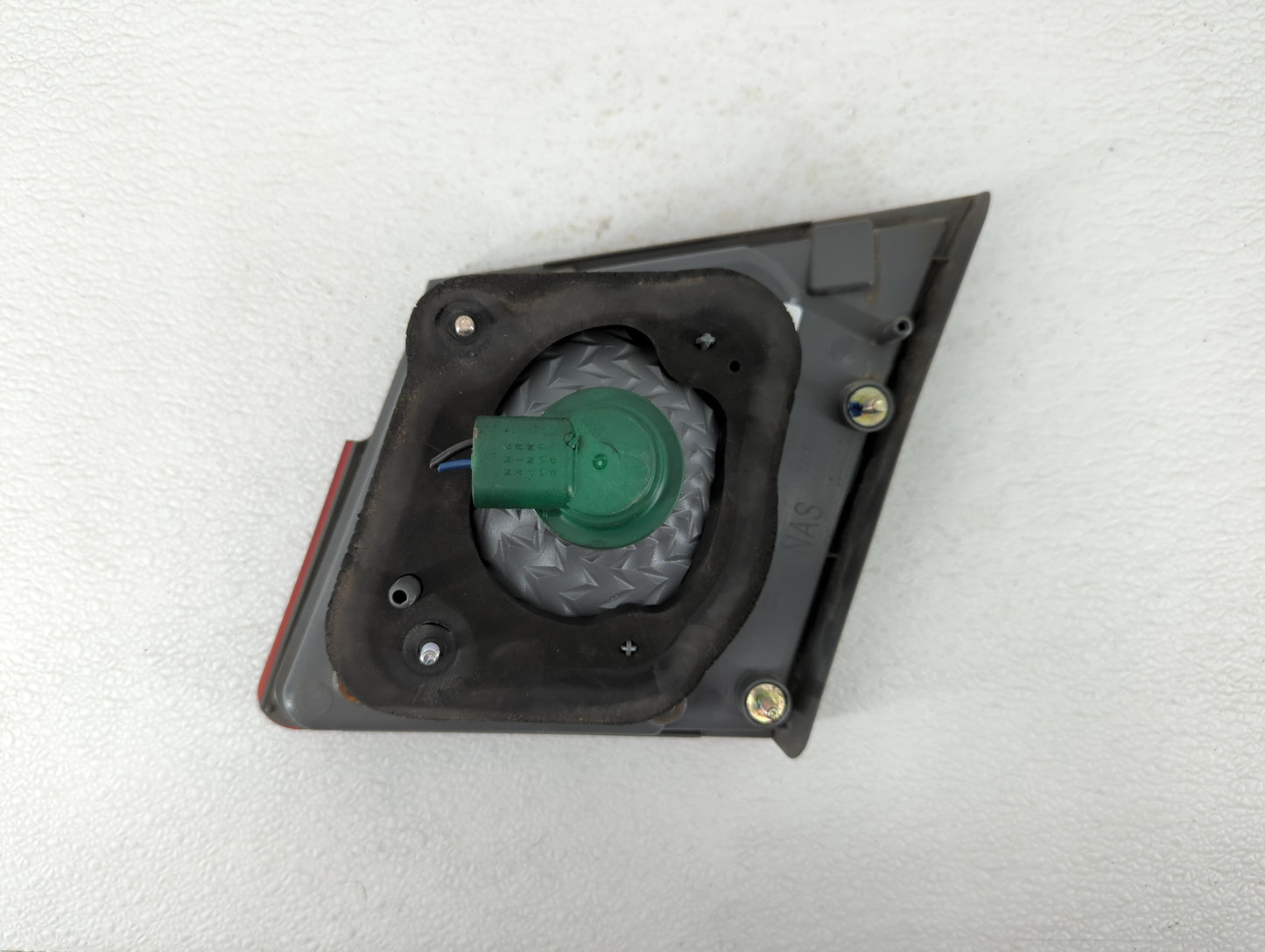 2011-2016 Chevrolet Cruze Tail Light Assembly Driver Left OEM P/N:3057KLCP Fits Fits 2011 2012 2013 2014 2015 2016 OEM Used 