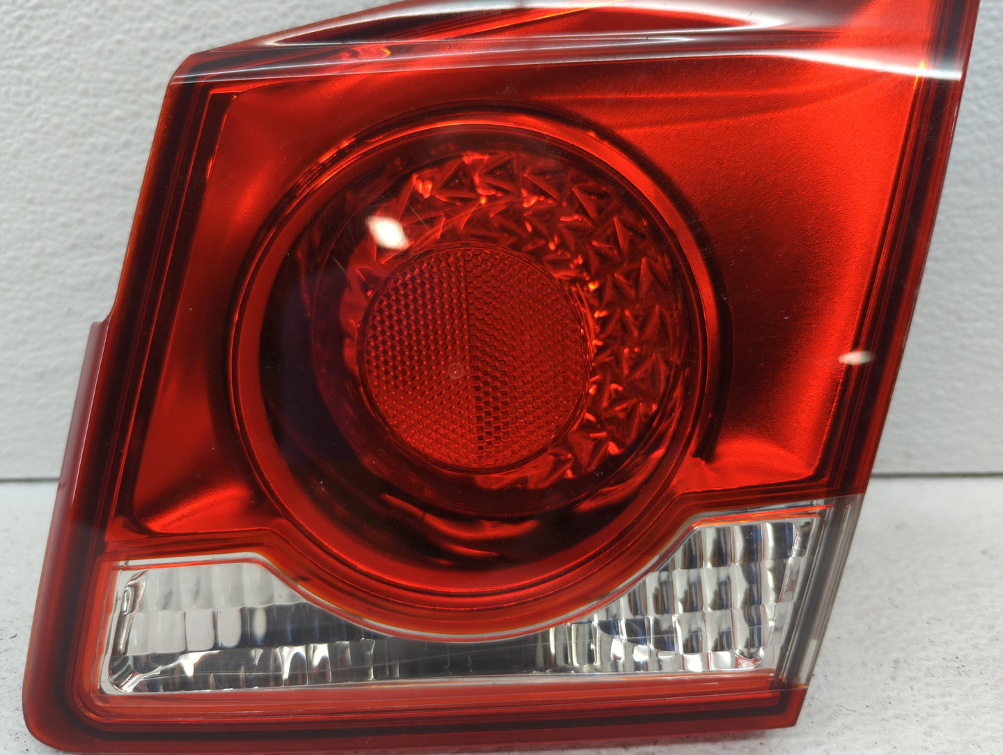 2011-2016 Chevrolet Cruze Tail Light Assembly Passenger Right OEM P/N:3057KLCP 2T 11 1P GM Fits Fits 2011 2012 2013 2014 201