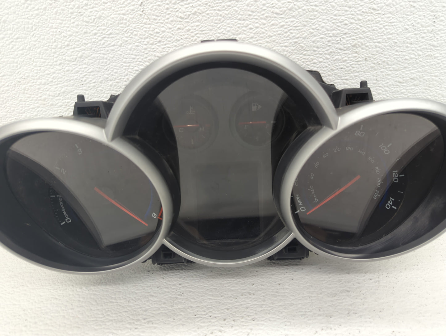 2011 Chevrolet Cruze Instrument Cluster Speedometer Gauges P/N:95216803 95487986, 95018203, 95235826, 95216802, 95235824 Fit