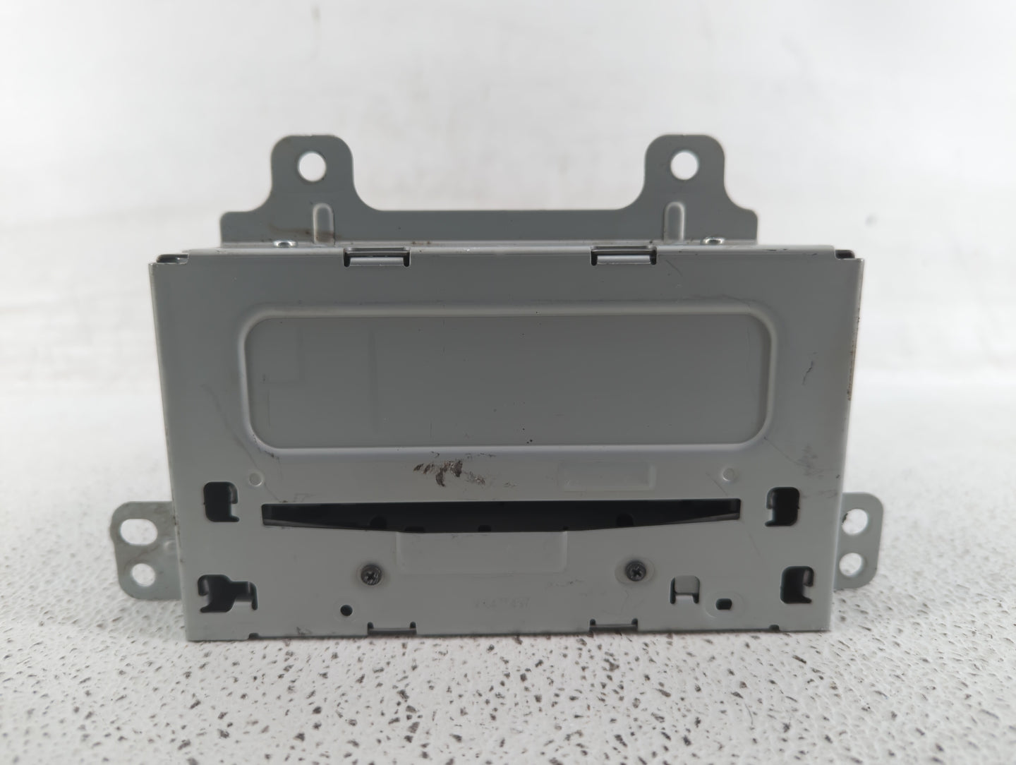 2011-2012 Chevrolet Cruze Radio AM FM Cd Player Receiver Replacement P/N:20983517 22870782, 95914367 Fits Fits 2010 2011 201