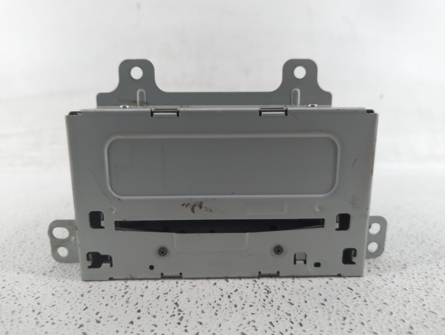 2011-2012 Chevrolet Cruze Radio AM FM Cd Player Receiver Replacement P/N:20983517 22870782, 95914367 Fits Fits 2010 2011 201