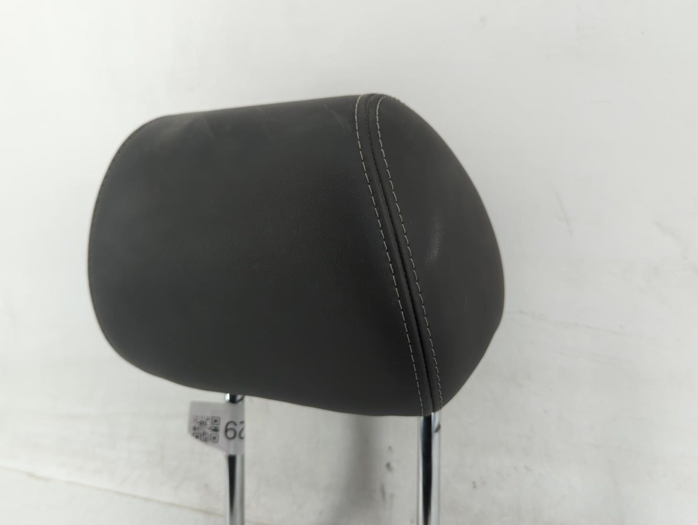 2011-2011 Chevrolet Cruze Headrest Head Rest Rear Seat Black - Oemusedautoparts1.com