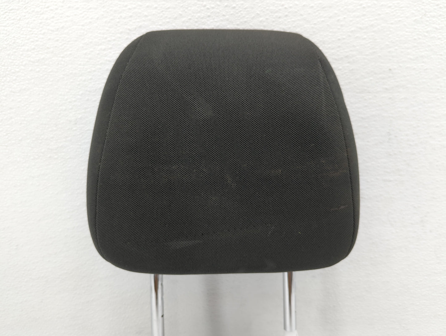 2011-2011 Chevrolet Cruze Headrest Head Rest Rear Center Seat Black 484502 - Oemusedautoparts1.com