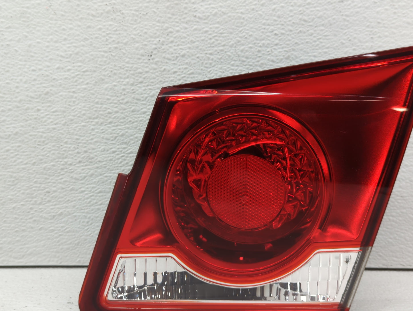 2011-2016 Chevrolet Cruze Tail Light Assembly Passenger Right OEM P/N:3057KLCP 2T 11 1P GM Fits Fits 2011 2012 2013 2014 201