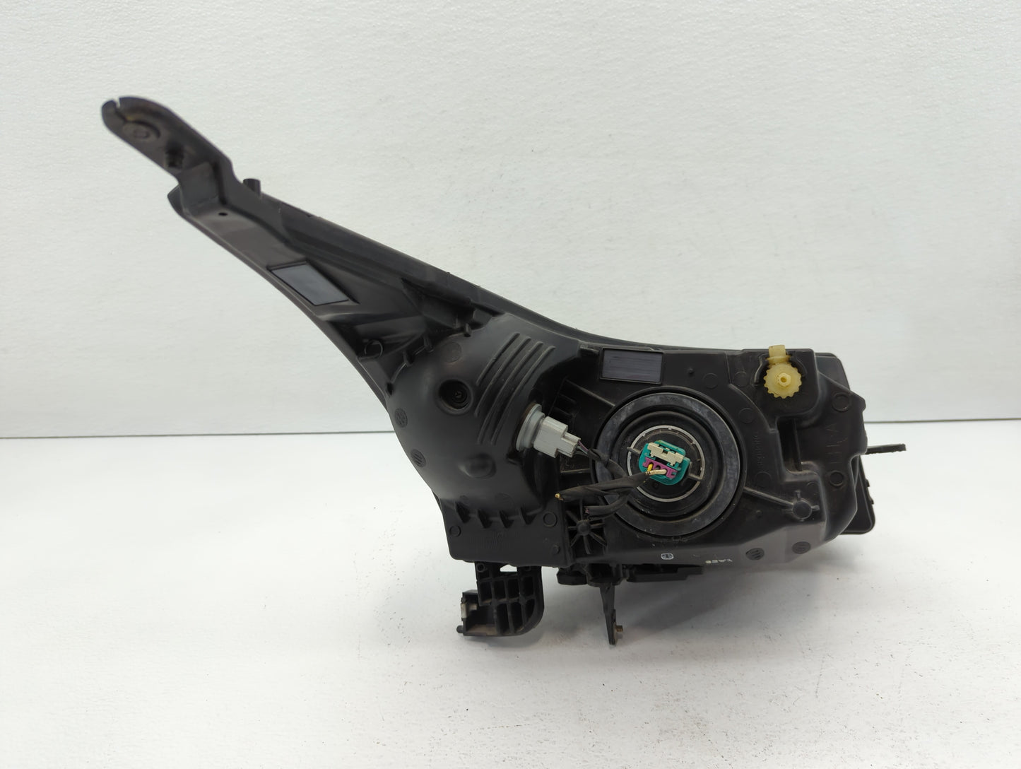 2011-2012 Chevrolet Cruze Driver Left Oem Head Light Headlight Lamp - Oemusedautoparts1.com