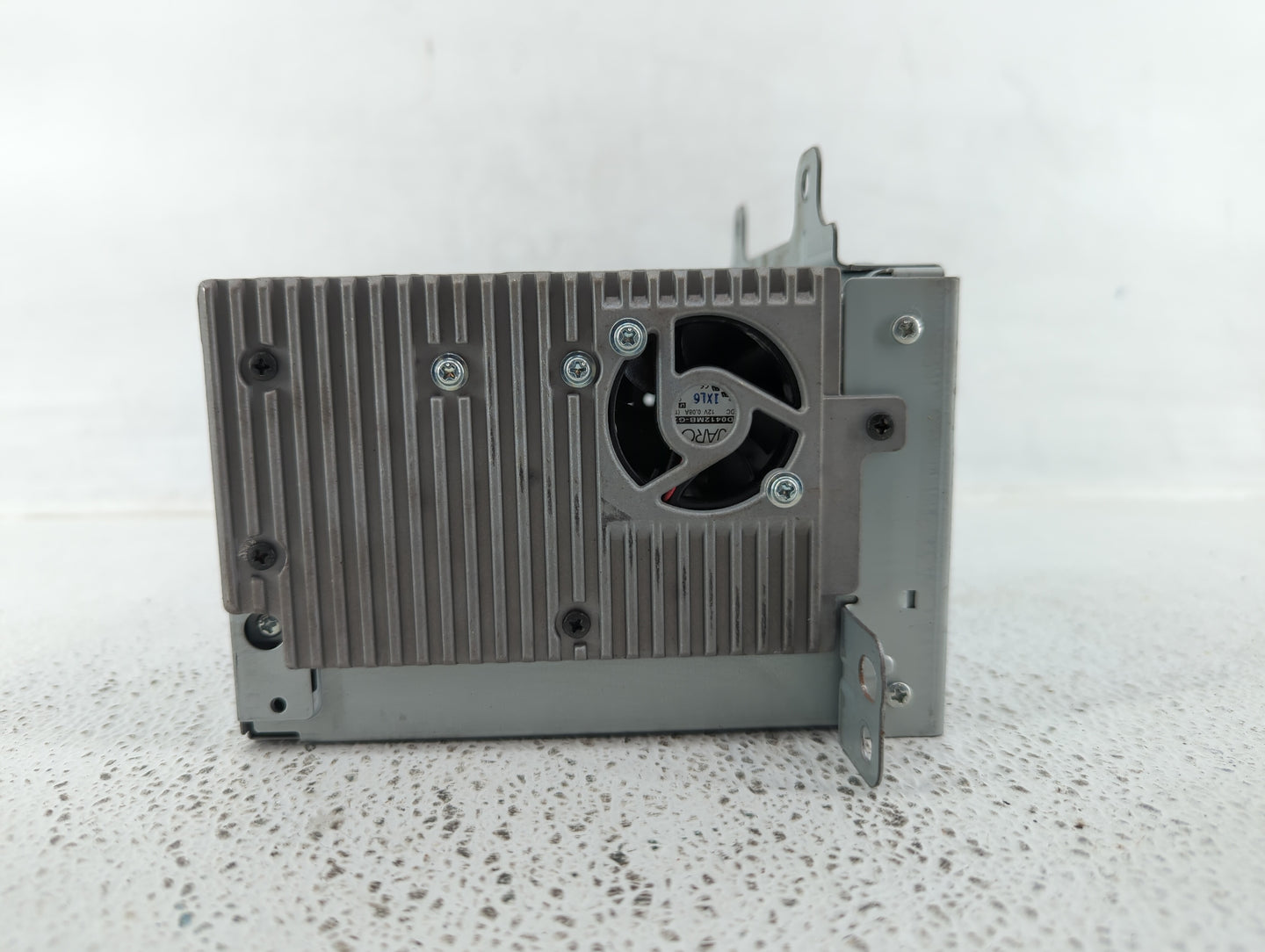 2011-2012 Chevrolet Cruze Radio AM FM Cd Player Receiver Replacement P/N:20983517 22870782, 95914367 Fits Fits 2010 2011 201