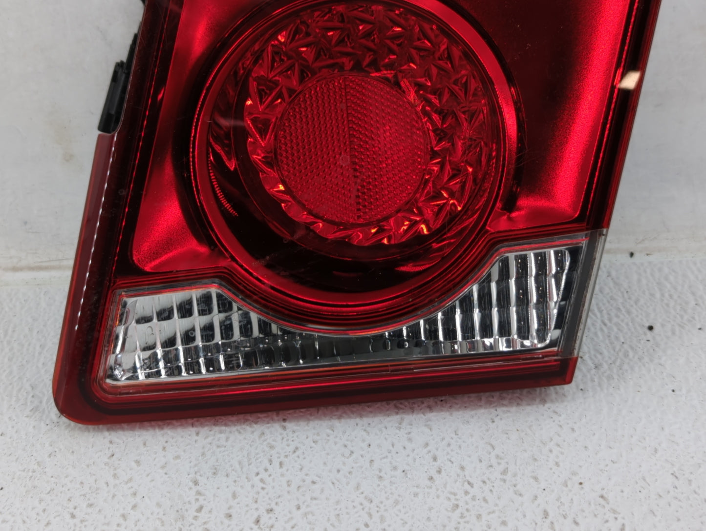 2011-2016 Chevrolet Cruze Tail Light Assembly Passenger Right OEM Fits Fits 2011 2012 2013 2014 2015 2016 OEM Used Auto Part