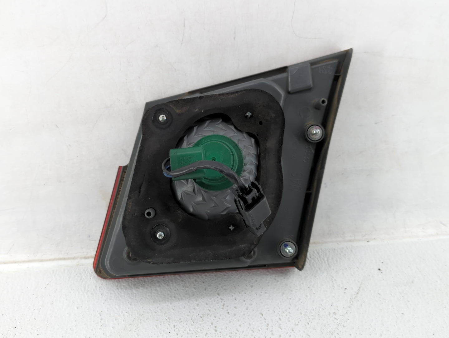 2011-2016 Chevrolet Cruze Tail Light Assembly Driver Left OEM Fits Fits 2011 2012 2013 2014 2015 2016 OEM Used Auto Parts - 