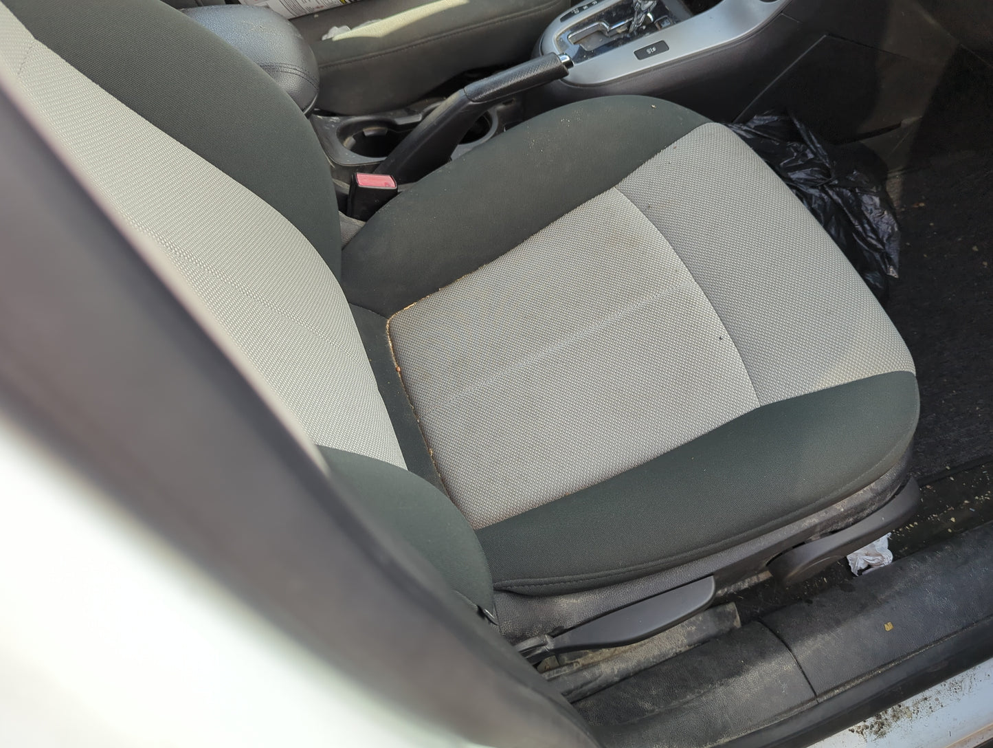2011-2011 Chevrolet Cruze Passenger Front Seat Oem 5008358 - Oemusedautoparts1.com