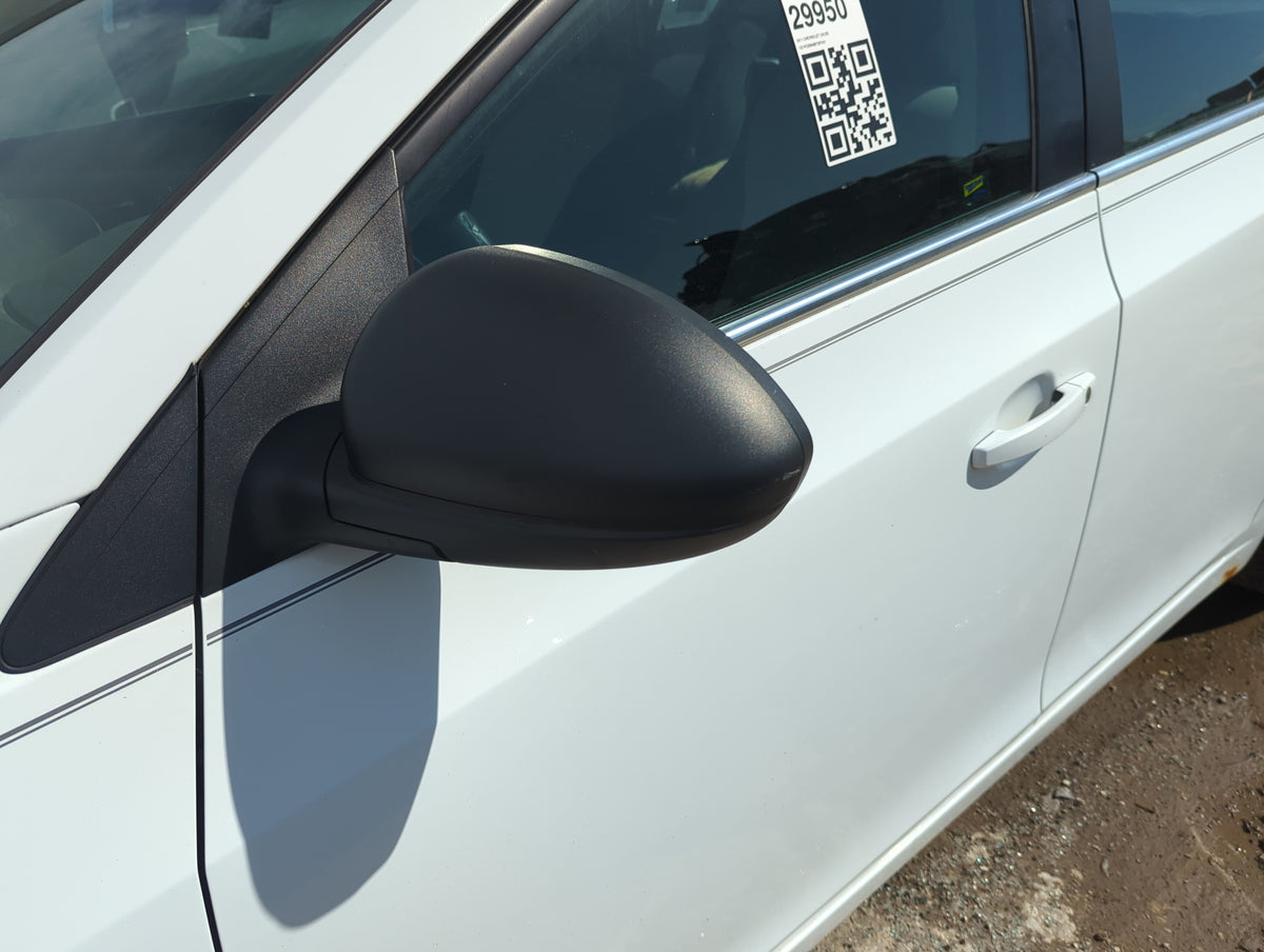 2011-2014 Chevrolet Cruze Driver Side View Mirror - Left Door Mirror OEM Used - Oemusedautoparts1.com